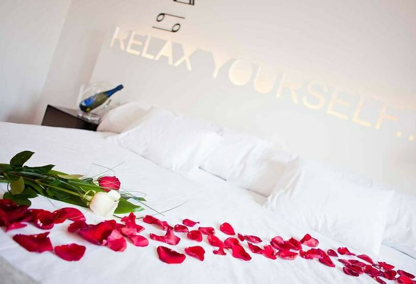 اتاق استاندارد, Casual Ilbira Granada