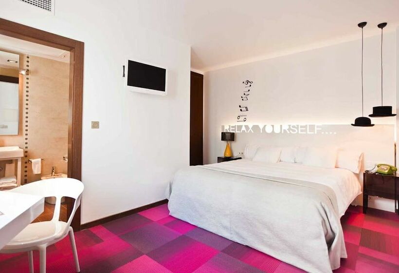 اتاق استاندارد سه نفره, Casual Ilbira Granada