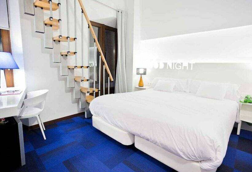 اتاق دوبلکس, Casual Ilbira Granada