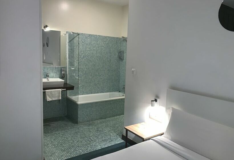 اتاق دوبلکس, Casual Ilbira Granada