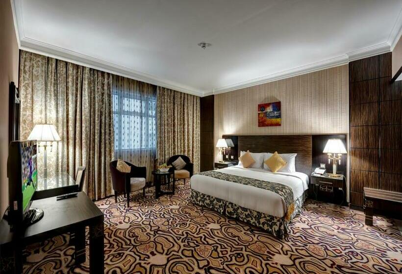 اتاق کلاسیک با تخت دونفره, Sharjah Palace