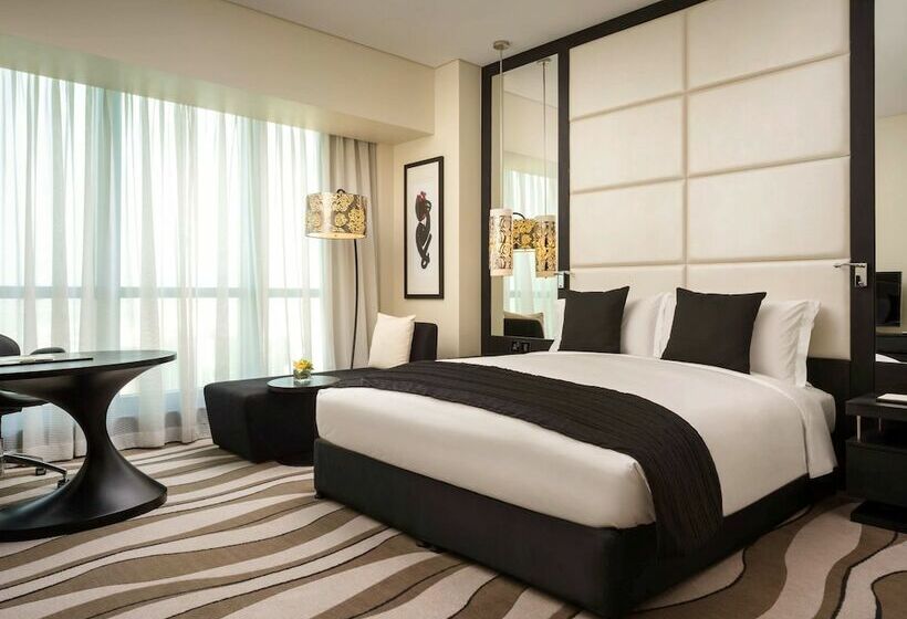 Superior Room City View, Sofitel Abu Dhabi Corniche