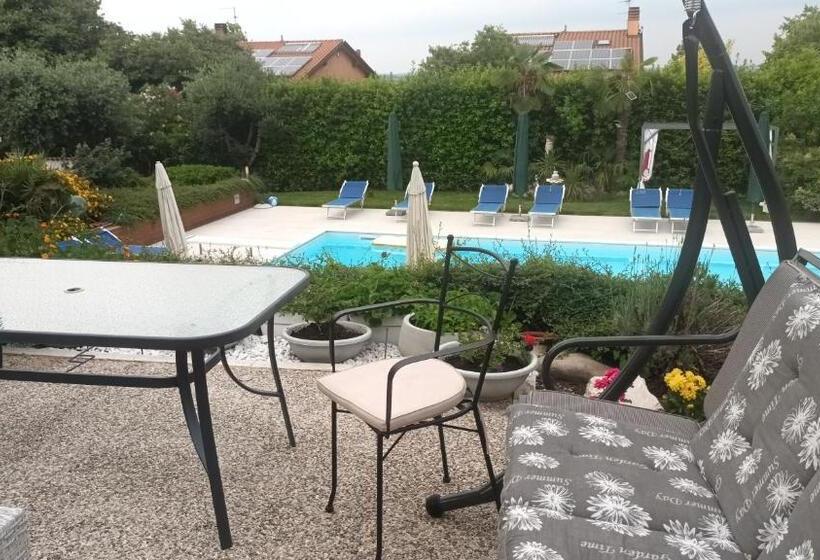 استودیوی سوپریور, Villa Magnolia Garda Lake