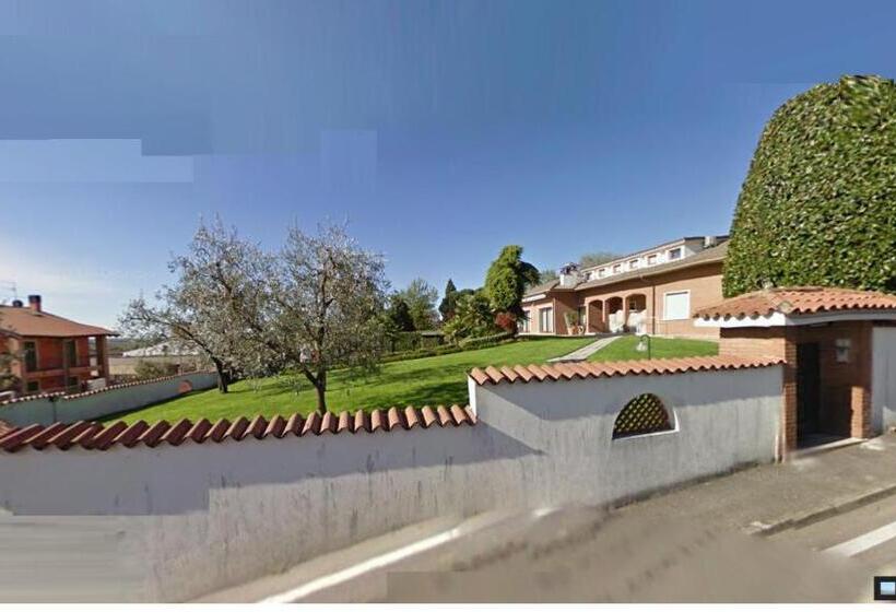 اتاق لوکس, Villa Magnolia Garda Lake