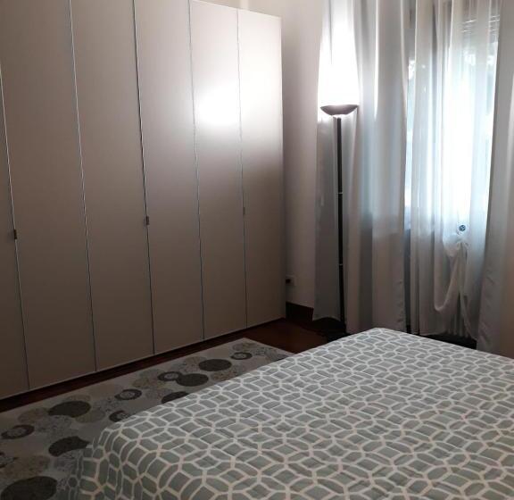 اتاق لوکس, Villa Magnolia Garda Lake