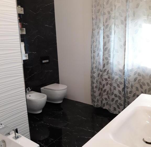 اتاق لوکس, Villa Magnolia Garda Lake