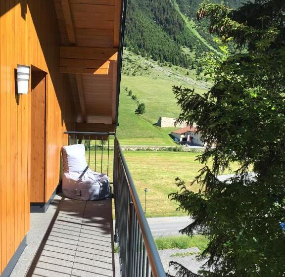 آپارتمان 1 خوابه, Nonas B&b