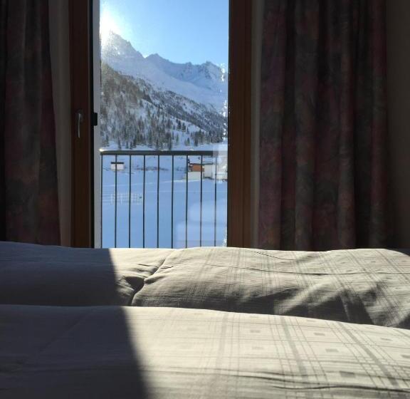 آپارتمان 2 خوابه, Nonas B&b