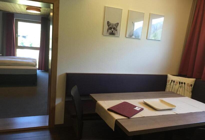 آپارتمان 1 خوابه با چشم‌انداز, Nonas B&b