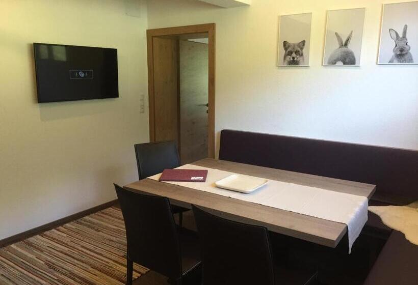 آپارتمان 1 خوابه با چشم‌انداز, Nonas B&b