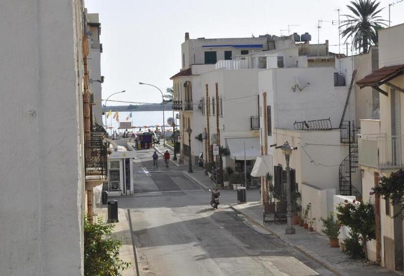 اتاق استاندارد, Azzurromare