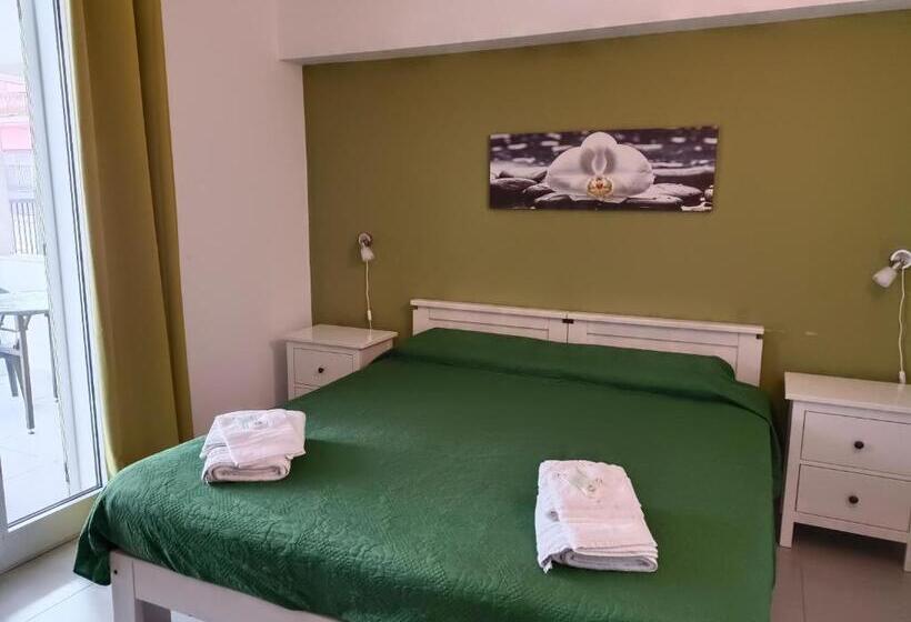 اتاق استاندارد با تخت بزرگ, Colori Della Sicilia Guest House