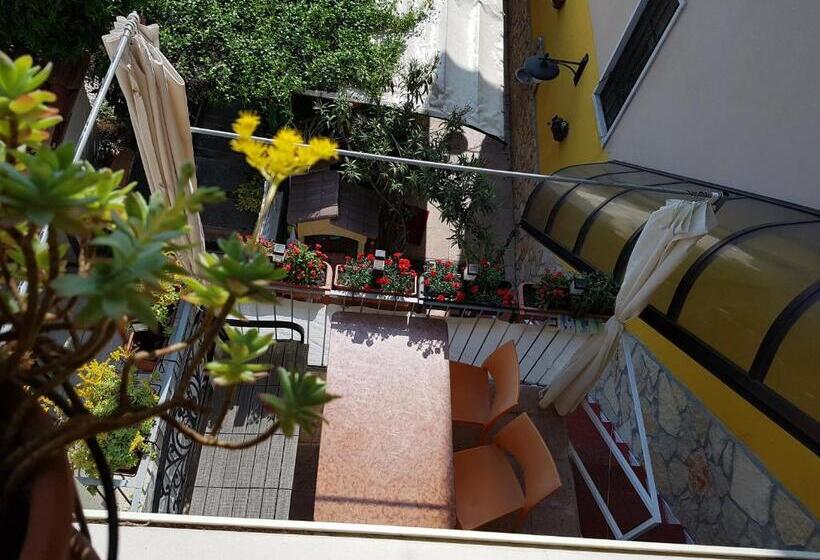 آپارتمان 1 خوابه, Dora Baltea Monolocale Primo Piano Mansarda Secondo Piano