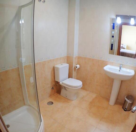 اتاق استاندارد یک نفره, Hostal Plaza Mayor