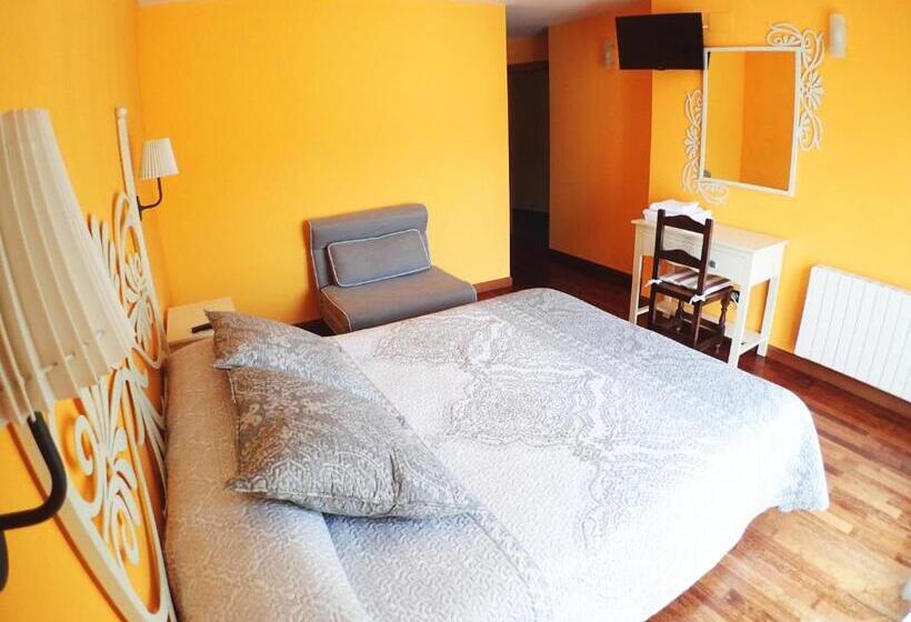 اتاق لوکس با بالکن, Hostal Plaza Mayor