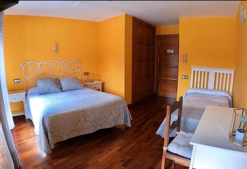 اتاق لوکس, Hostal Plaza Mayor