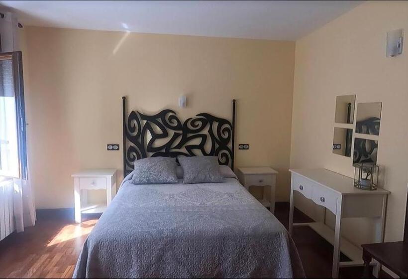 اتاق لوکس, Hostal Plaza Mayor