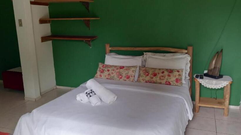 سوییت, Pousada Chalé Cantinho Verde