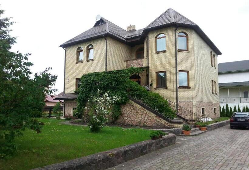 اتاق استاندارد با سرویس بهداشتی مشترک, Spacious Rooms In Peaceful Jelgava Area