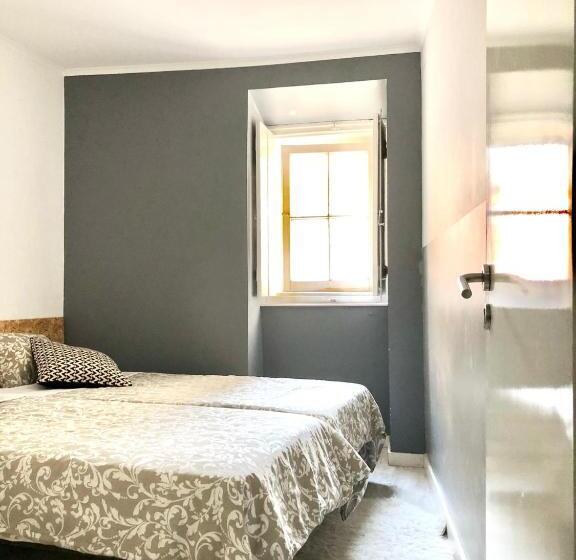 اتاق استاندارد, Now Bastidor Jovial