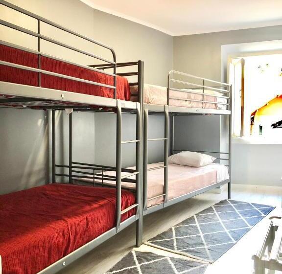 اتاق استاندارد چهار تخته, Now Bastidor Jovial