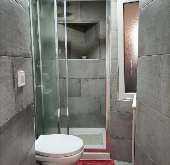 اتاق کلاسیک چهارنفره, Now Bastidor Jovial