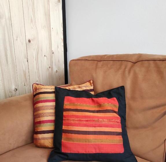استودیوی استاندارد, B&b In Den Roden Schilt