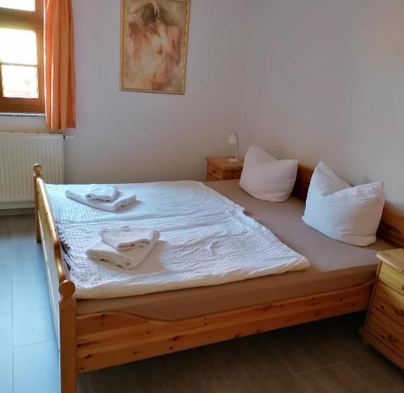اتاق استاندارد, Trobischhof