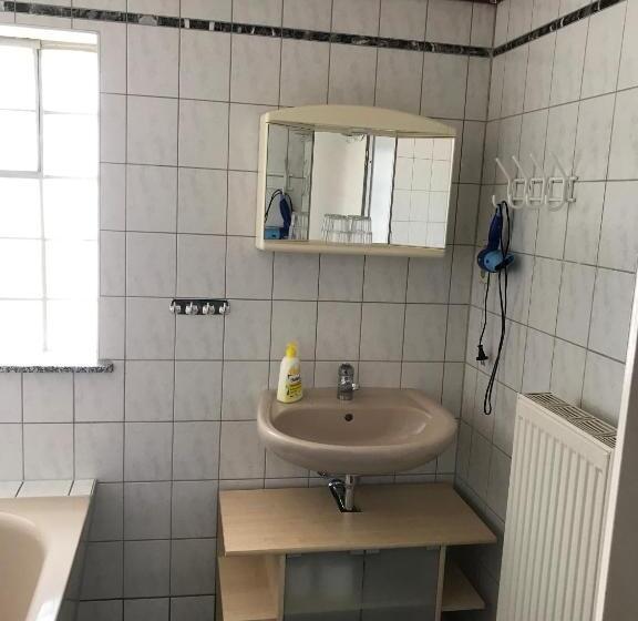 استودیو استاندارد با بالکن, Trobischhof