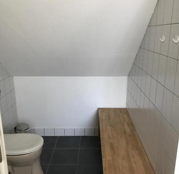 استودیو استاندارد با بالکن, Trobischhof