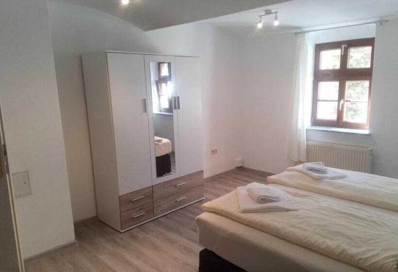 آپارتمان 1 خوابه همکف, Trobischhof