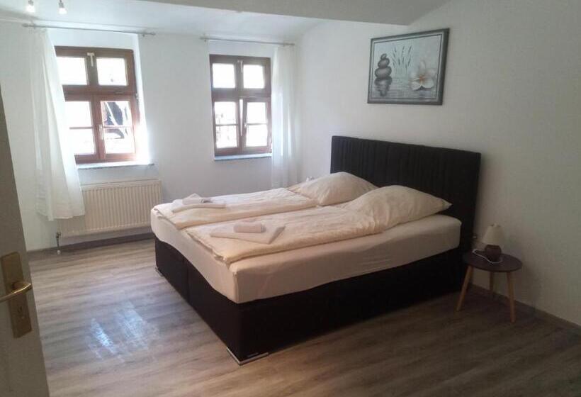 آپارتمان 1 خوابه همکف, Trobischhof