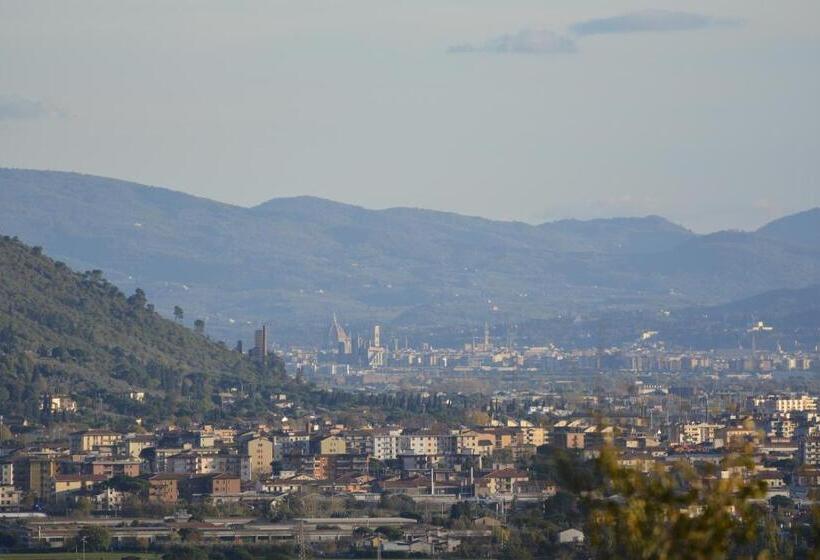 اتاق استاندارد سه تخته با چشم‌انداز, Borgo Della Rocca