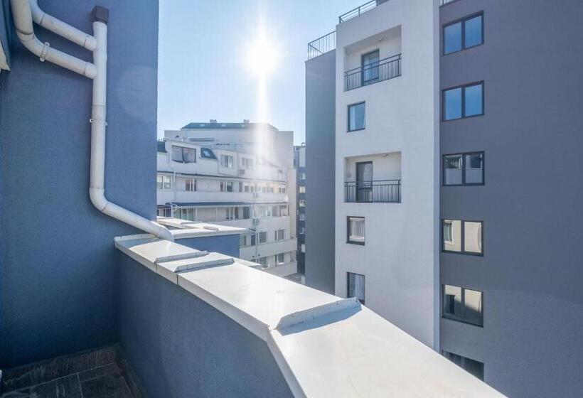 اتاق استاندارد با تراس, Blue Label Apart House