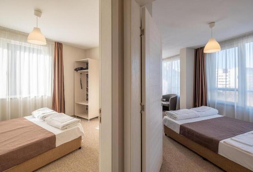 اتاق استاندارد با تراس, Blue Label Apart House