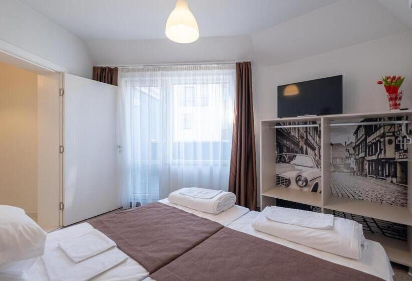 1 Bedroom Penthouse Apartment, Blue Label Apart House