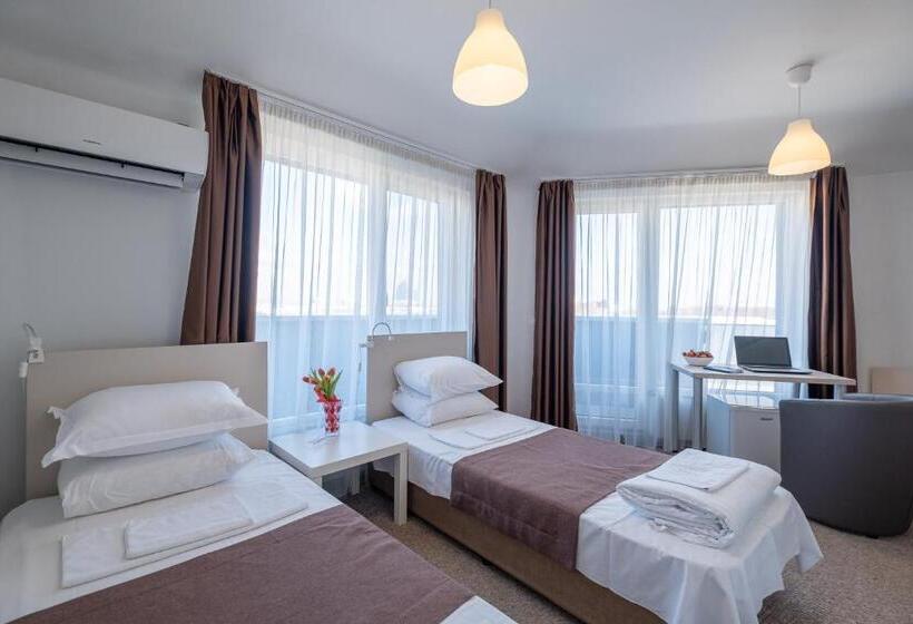 1 Bedroom Penthouse Apartment, Blue Label Apart House