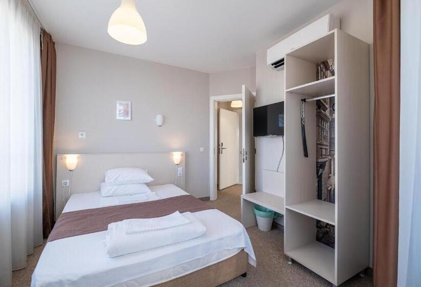 اتاق استاندارد با تراس, Blue Label Apart House