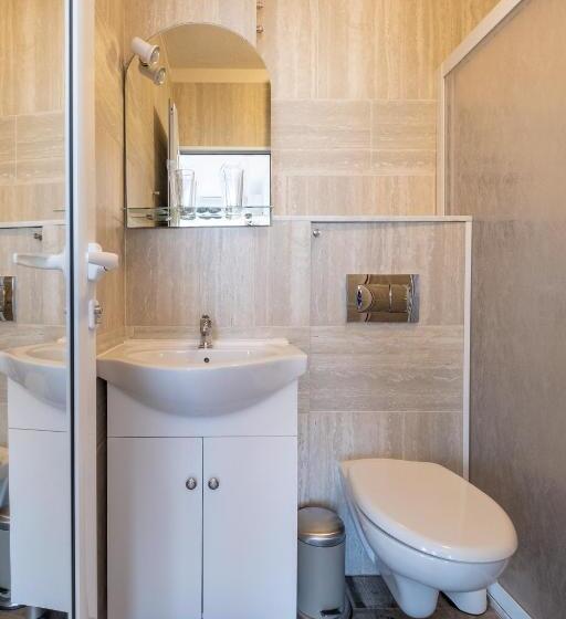 اتاق استاندارد با تراس, Blue Label Apart House