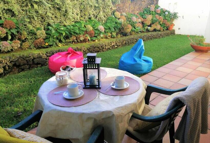 اتاق لوکس با بالکن و چشم‌انداز دریا, Surf & Guest Lorena´s House
