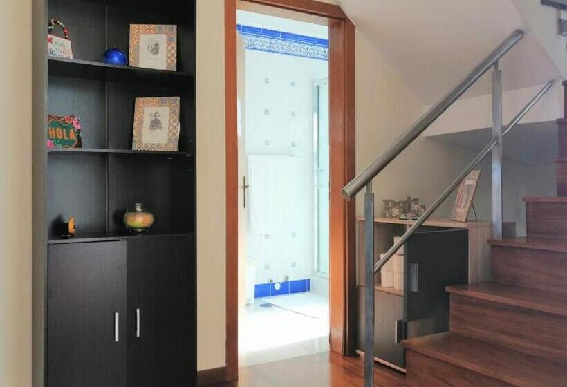 اتاق لوکس با چشم‌انداز دریا, Surf & Guest Lorena´s House