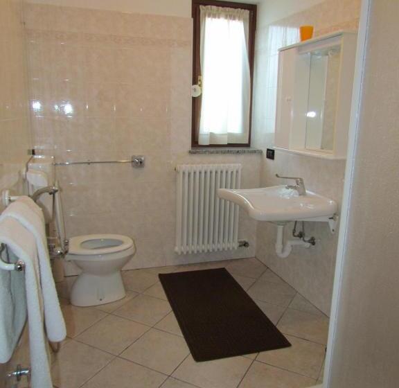 استودیوی استاندارد, Residence Du Chateau