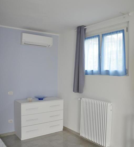 اتاق استاندارد سه نفره, La Casa Dei Nonni