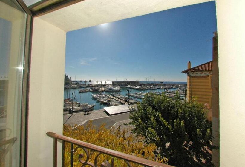 اتاق استاندارد, Cassis Loc   Chambre Meublée