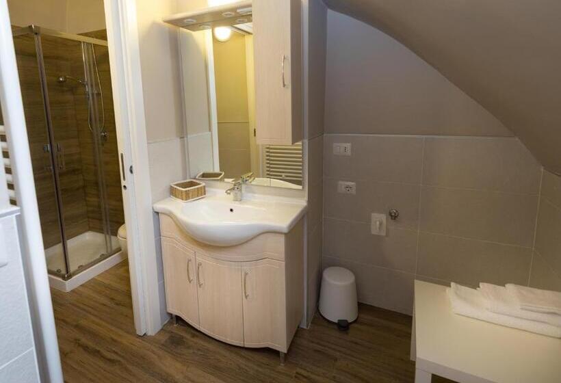 سوییت لوکس, B&b Marco Polo 16