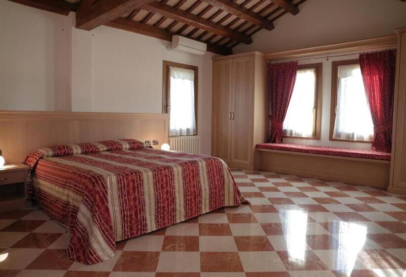اتاق لوکس, B&b Villa Carli