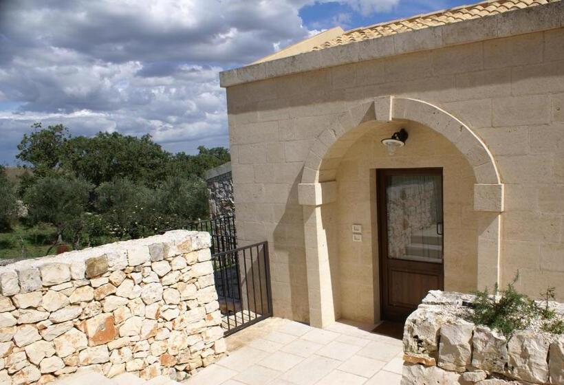 Standard Triple Room with Terrace, Agriturismo Murà