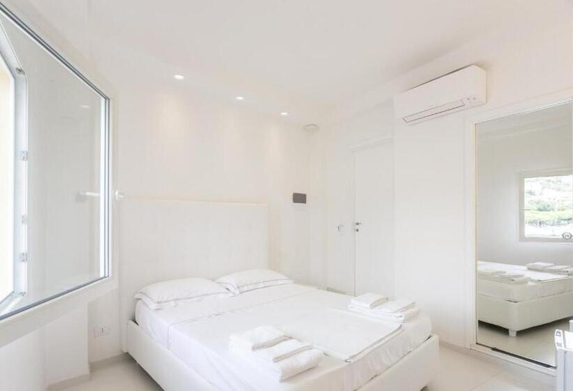 اتاق استاندارد با چشم‌انداز دریا, Al Molo Sea View Rooms