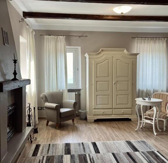 اتاق لوکس, Casa Caimotta