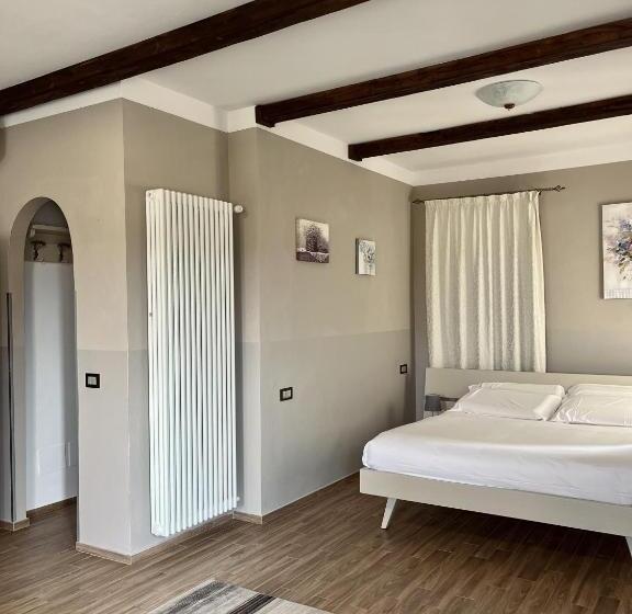 اتاق لوکس, Casa Caimotta